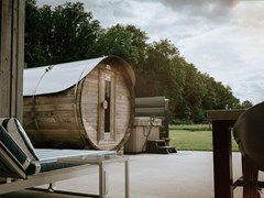 Bioscoop & BBQ/DINER & Bubbelbad & Booz & Sauna. Alles privé! Bioscoop & BBQ/DINER & Bubbelbad & Booz & Sauna. Alles privé!