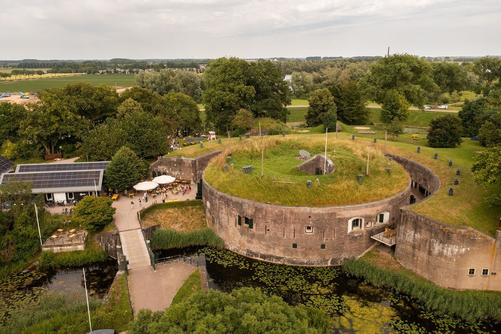 Overnachten in voormalige Laboratorium van een Fort
