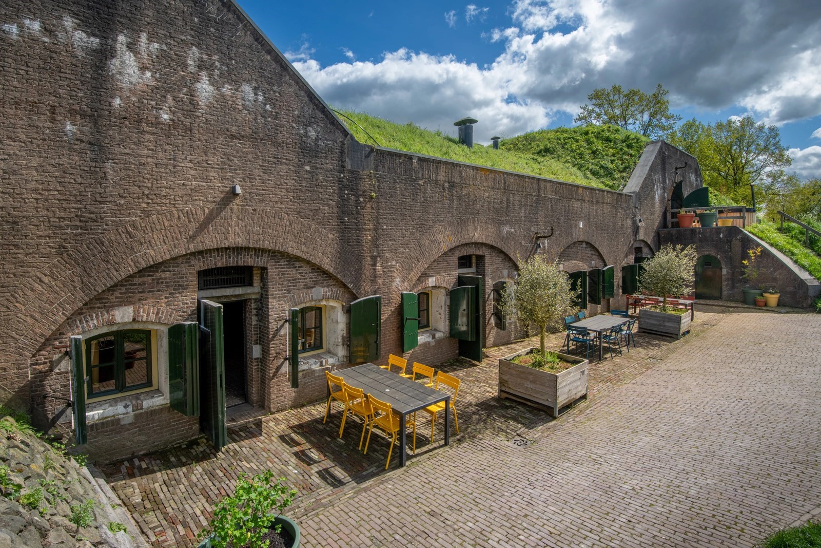 Luxe lodge in een Fort met terras 75m2