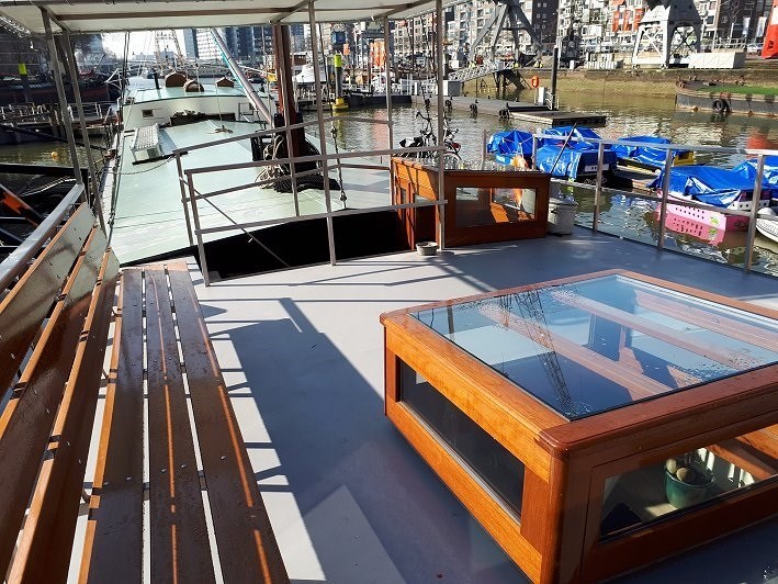 Prachtig vakantie'huis' op voormalig vrachtschip