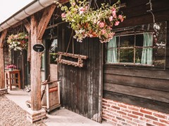 Slapen in de voormalige Paardenstal van Dirkje en Xanthos Slapen in de voormalige Paardenstal van Dirkje en Xanthos