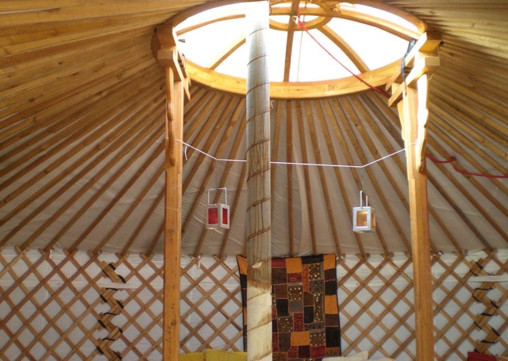 Mongoolse Yurt op een onbewoond eiland