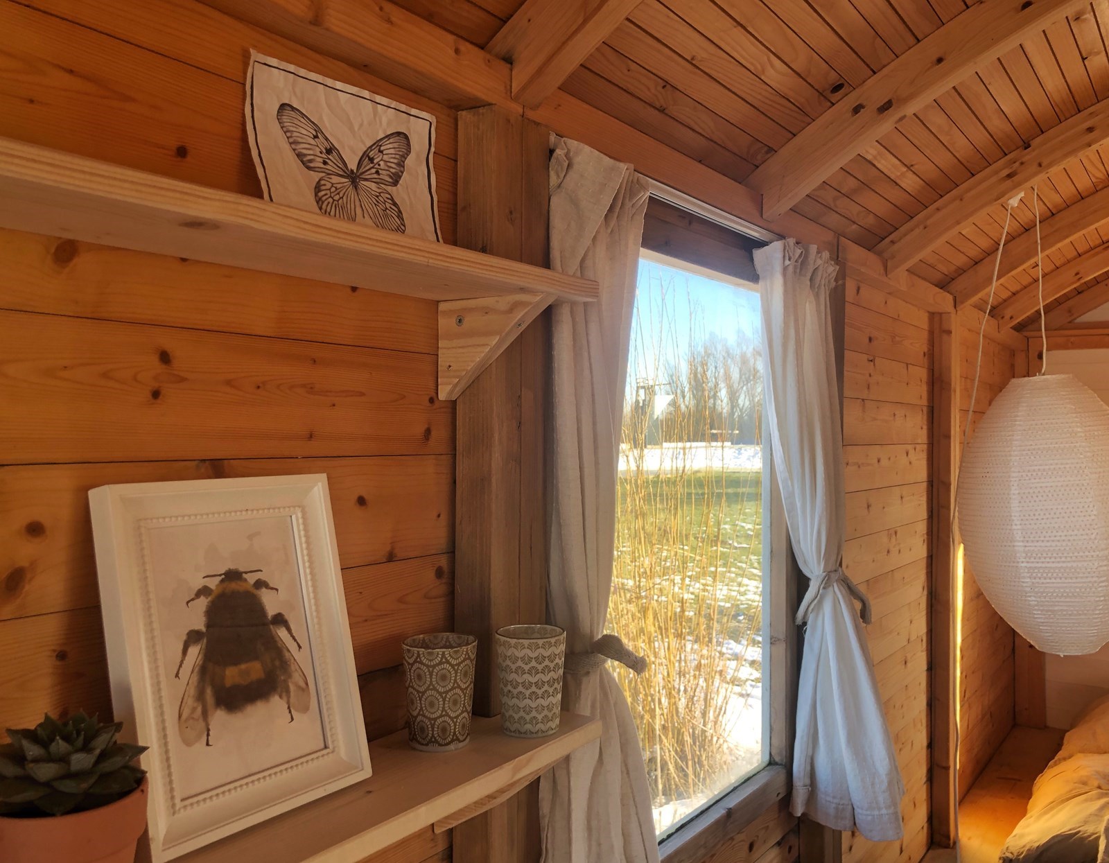 Pipowagen aan het water