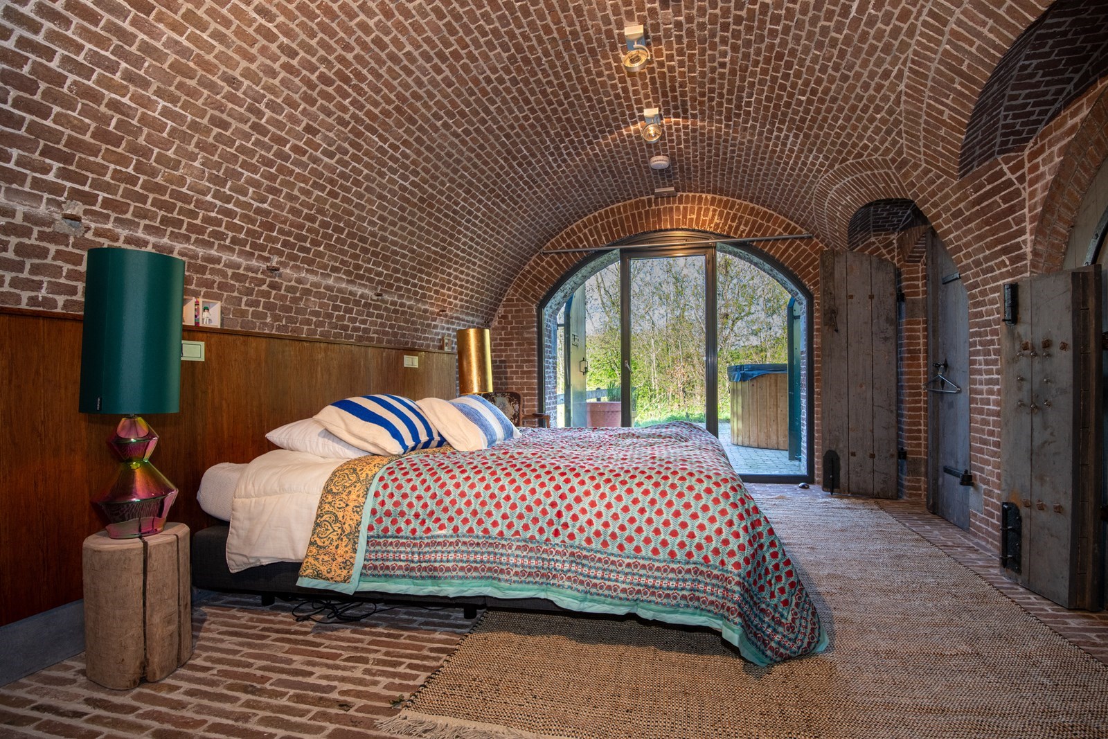 Overnachten in een duplex lodge in een Fort met terras 150m2