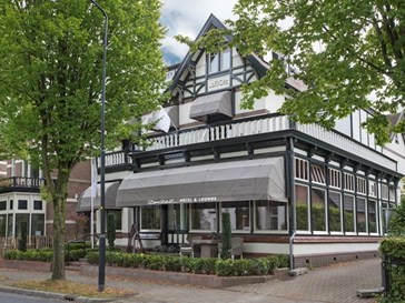 Luxe kamer in een Jugendstil villa Luxe kamer in een Jugendstil villa