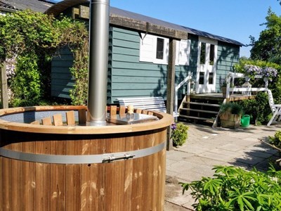 Pipowagen met hottub Pipowagen met hottub