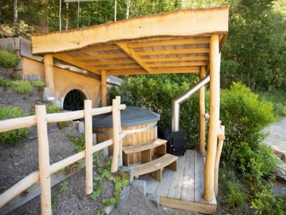 Hobbit huisje met hottub