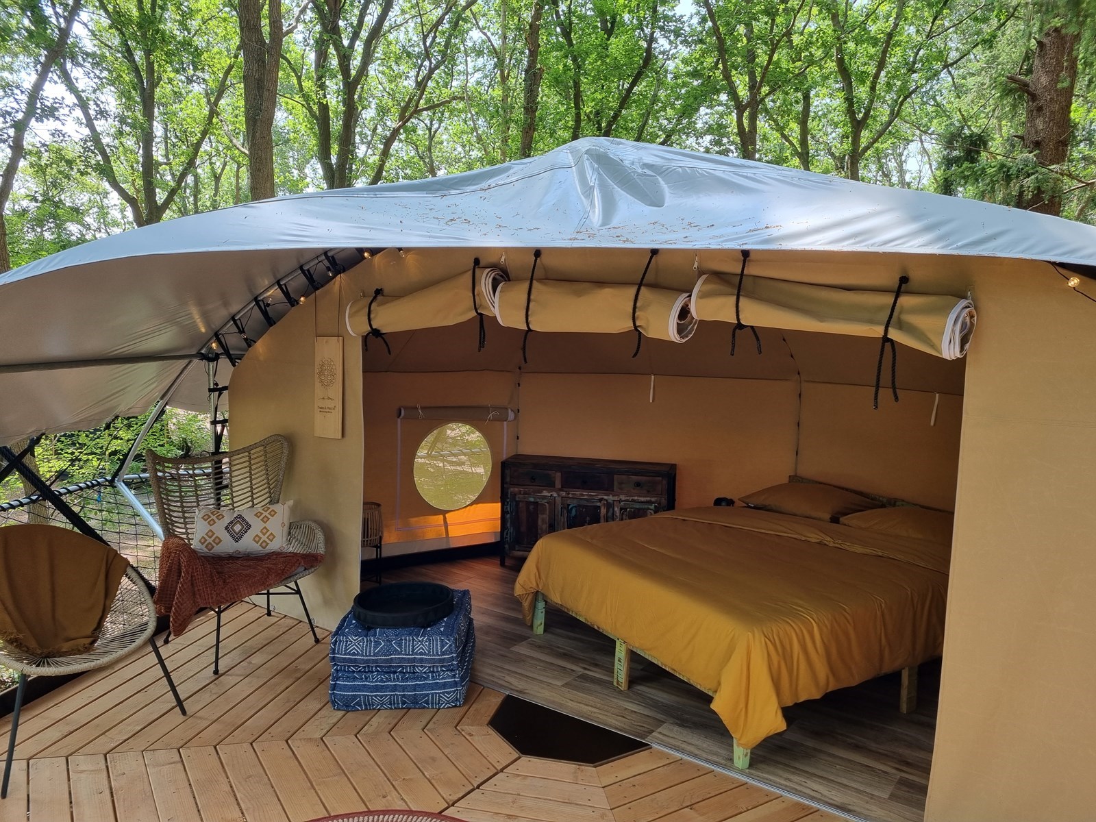 Dom'Up (Hangende Boomtent)