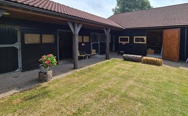 Paardenstal Paardenstal