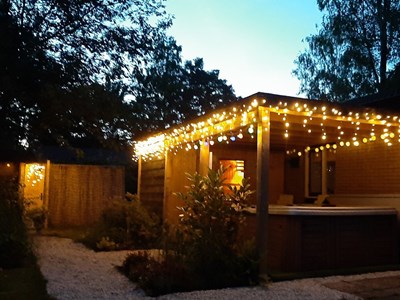 Privé-wellness bungalow met 2 sauna’s en jacuzzi Privé-wellness bungalow met 2 sauna’s en jacuzzi