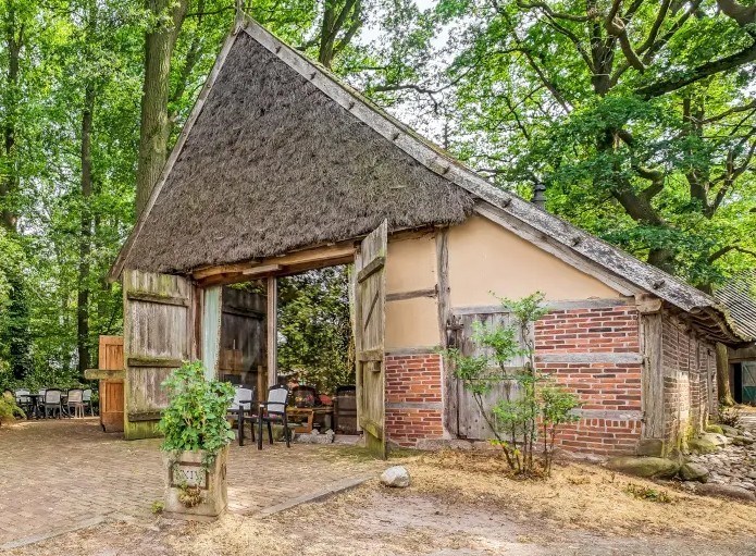 Slapen in een monumentale schaapskooi die meer dan 200 jaar oud is, maar volledig is omgetoverd tot een comfortabele vakantiewoning