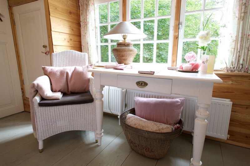 Romantisch overnachten in een Houten guesthouse op een landgoed