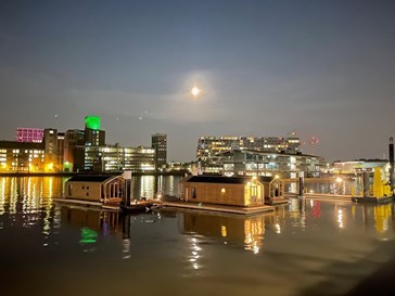 Wikkelboat Rijnhaven 4 Wikkelboat Rijnhaven 4