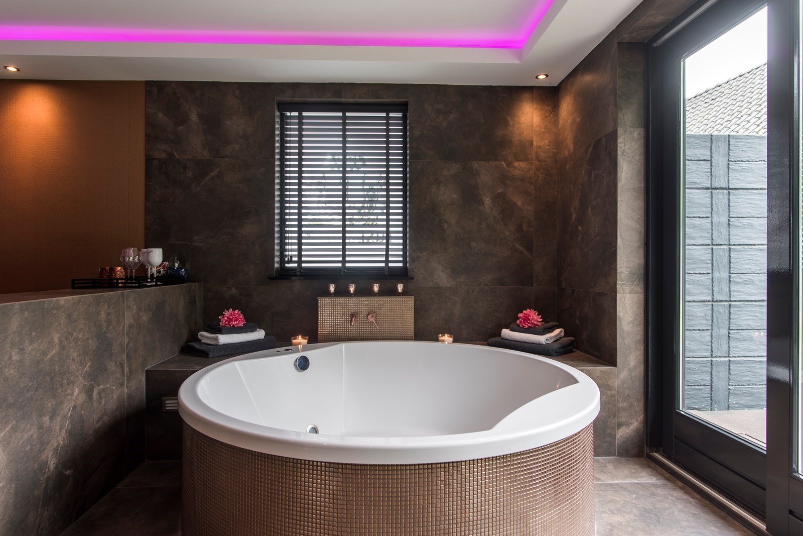Love suite met prive wellness en tuin