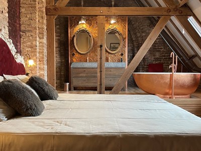 Bijzonder appartement in een Kerktoren Bijzonder appartement in een Kerktoren