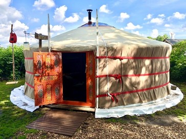 Yurt met houtkachel Yurt met houtkachel