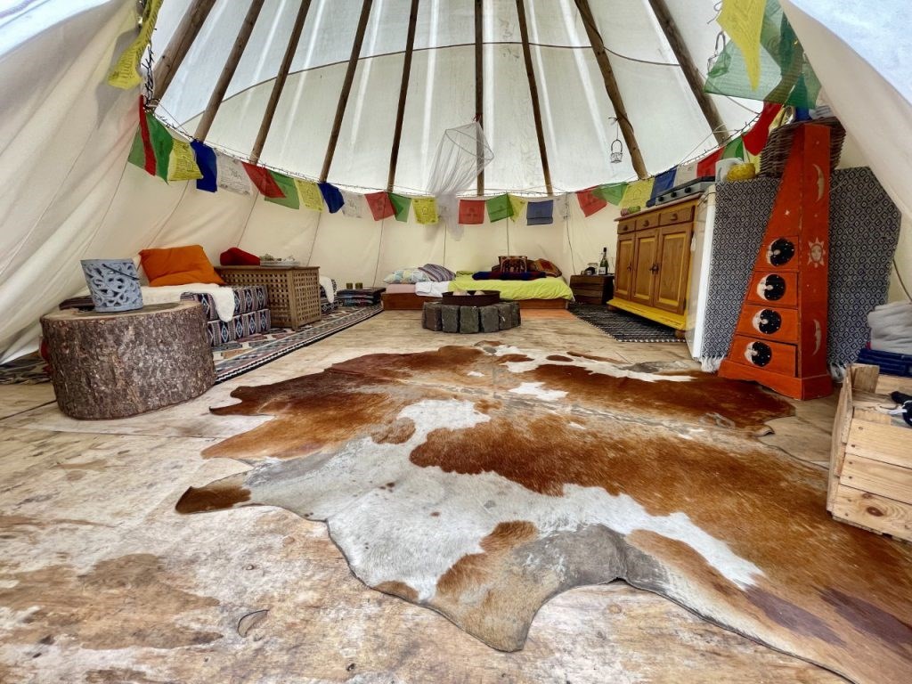 Kamperen in een echte Tipi tent