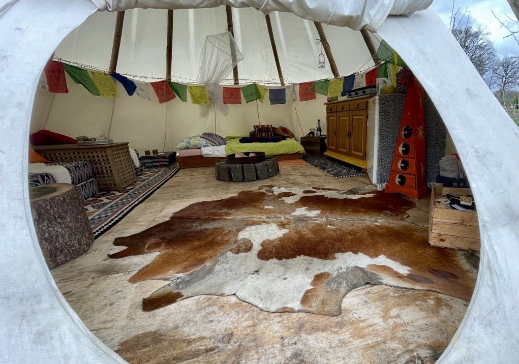 Kamperen in een echte Tipi tent