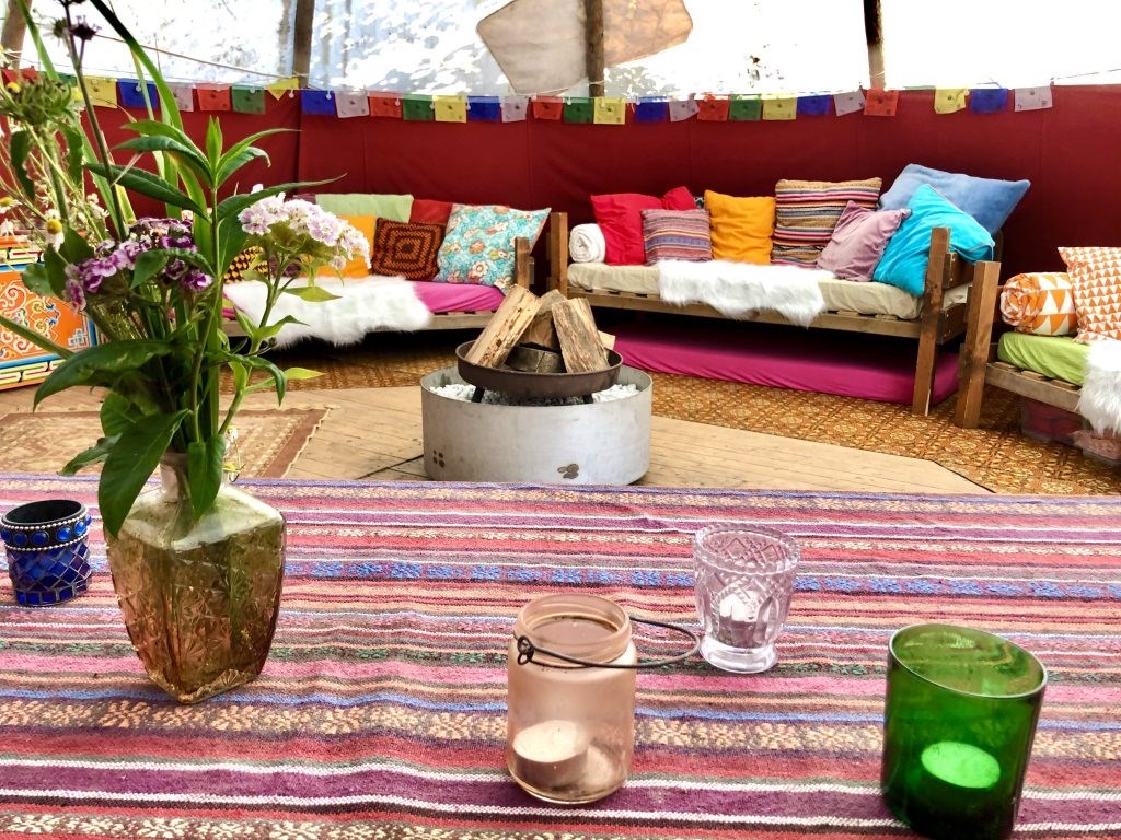 Grote Tipi tent met vuurplaats