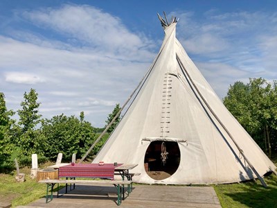 Grote Tipi tent met vuurplaats Grote Tipi tent met vuurplaats