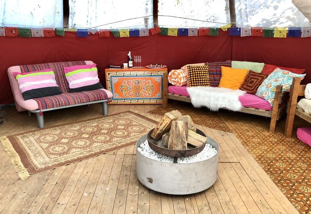 Grote Tipi tent met vuurplaats