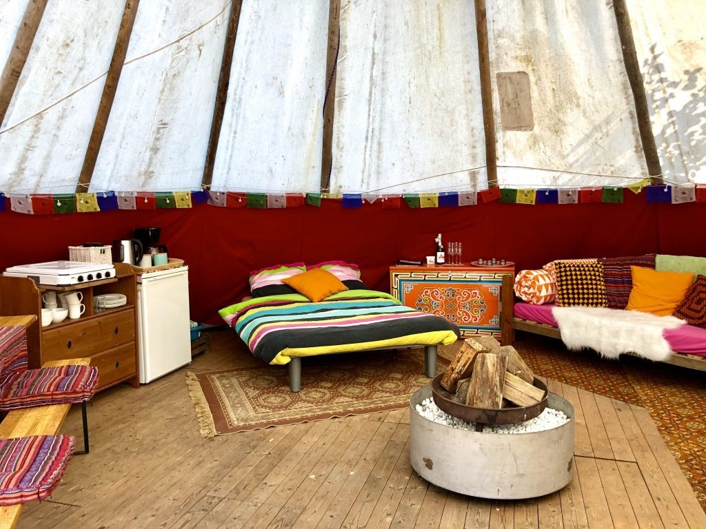 Grote Tipi tent met vuurplaats