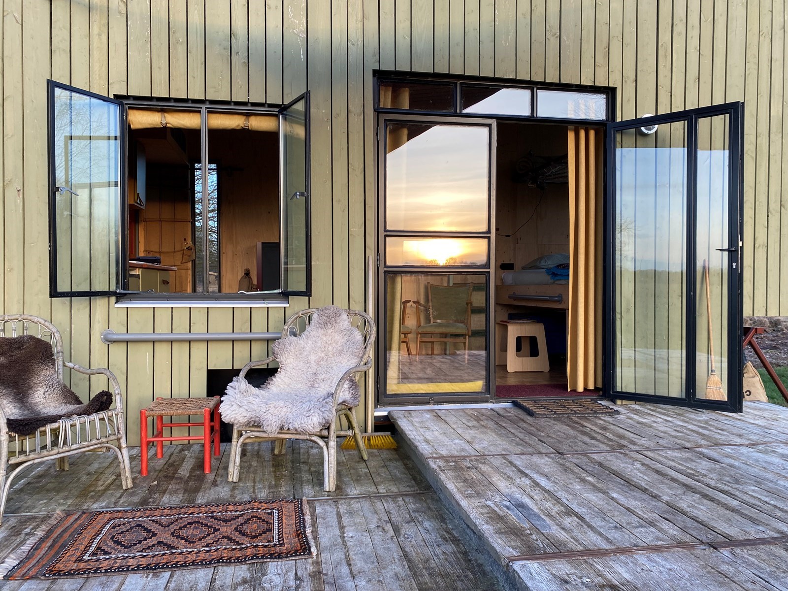 Tiny House op natuurkampeerterrein met fijn eethuis