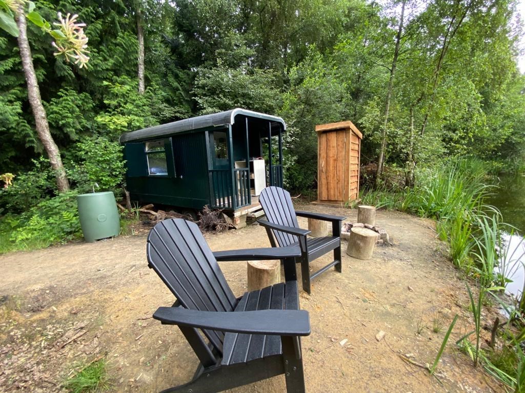 Slaapwagen aan het meer