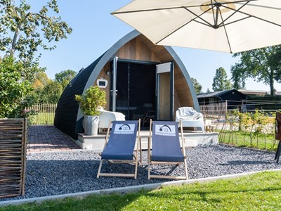 Knusse Scandinavische POD met hottub Knusse Scandinavische POD met hottub