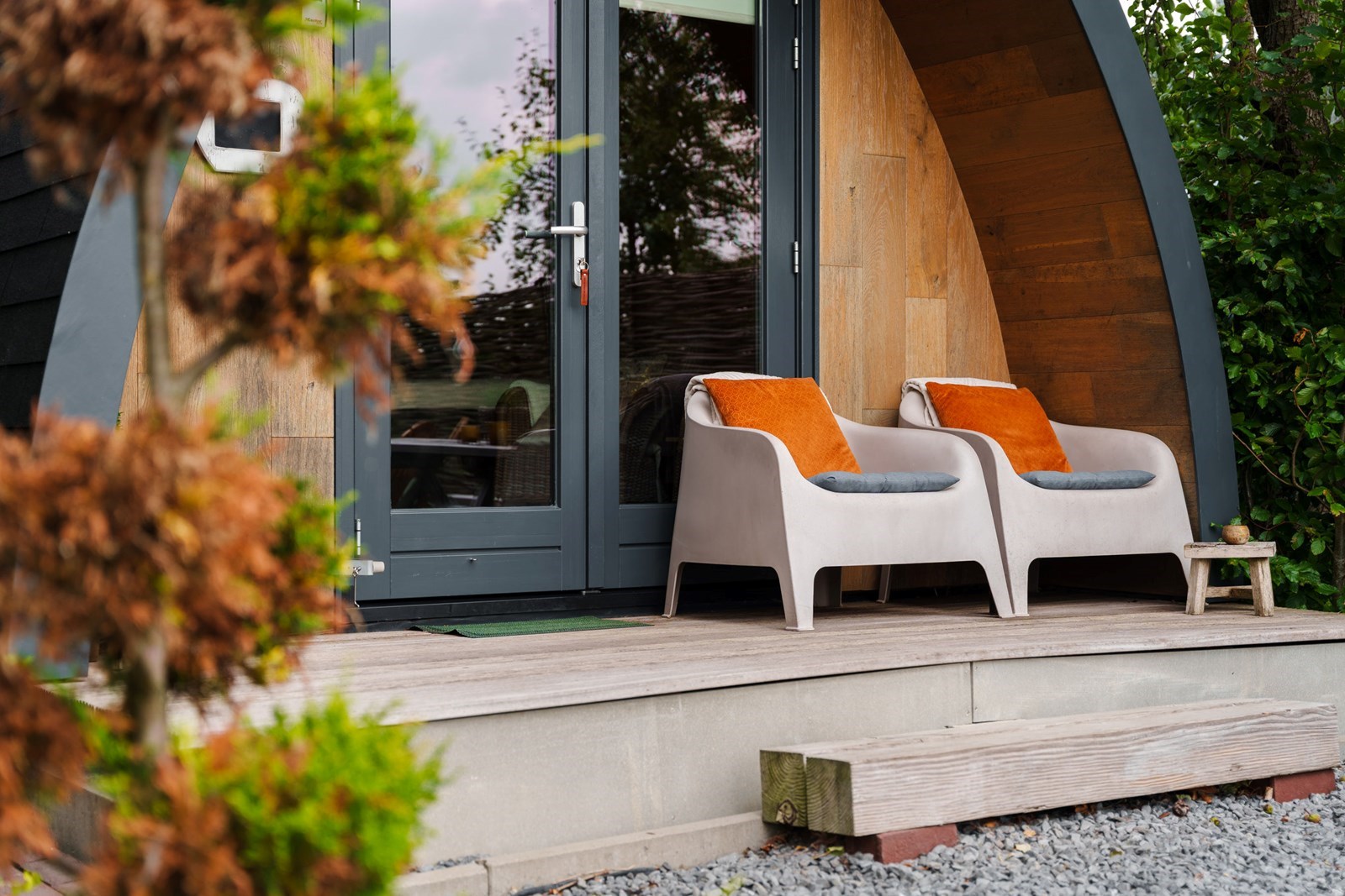 Knusse Scandinavische POD met hottub