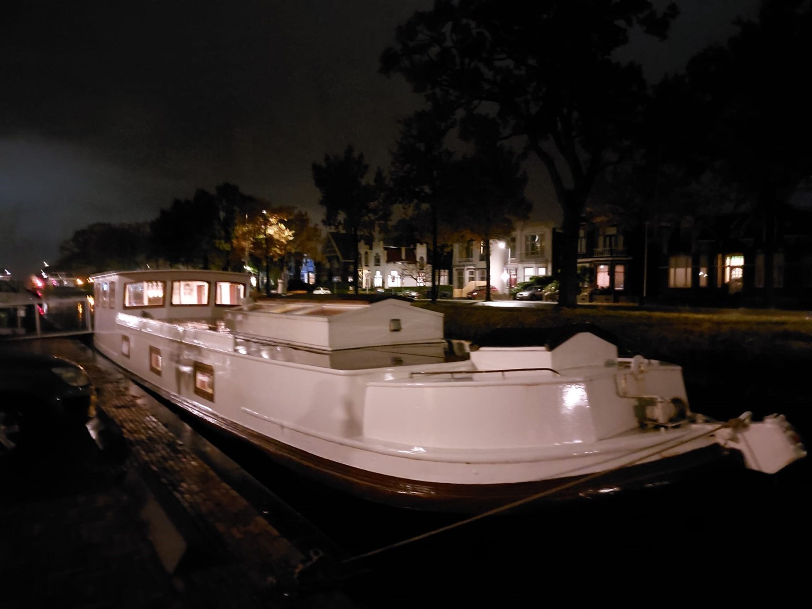 Prachtig ingerichte woonboot