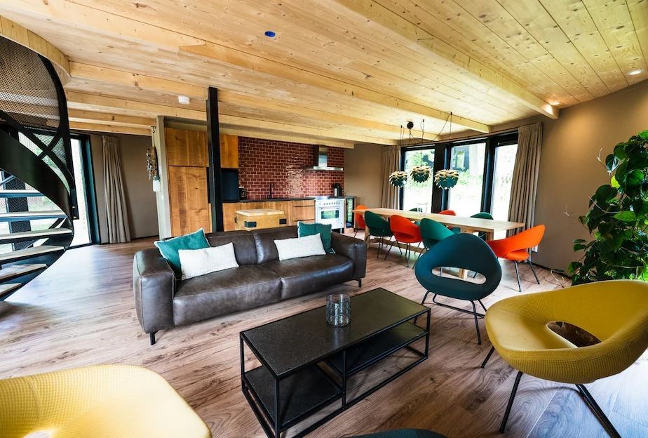 Unieke houten ronde Lodge