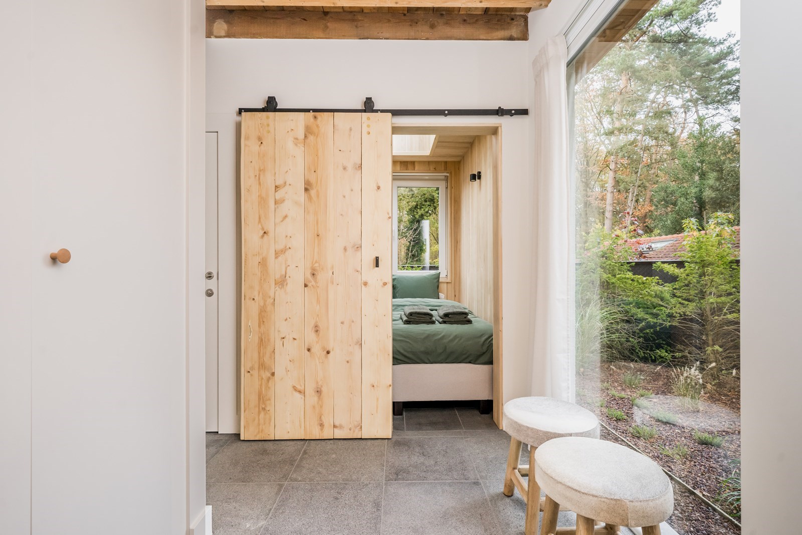 Uniek tiny house in de natuur met privé wellness tuin