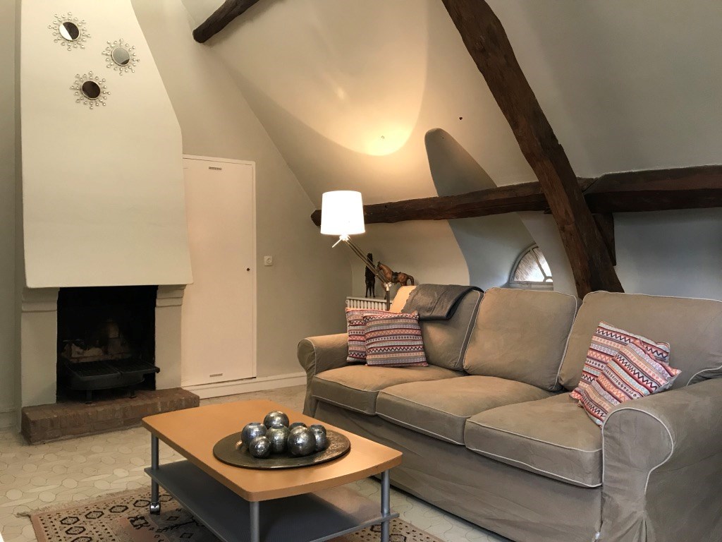Loft tussen de paarden