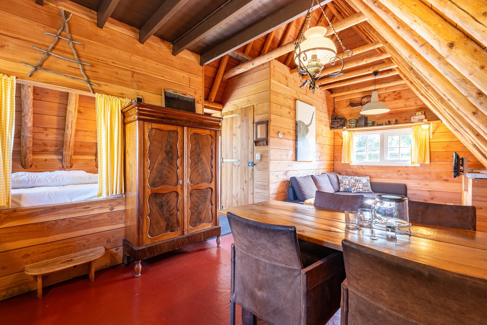 Plaggenhut met een bedstee