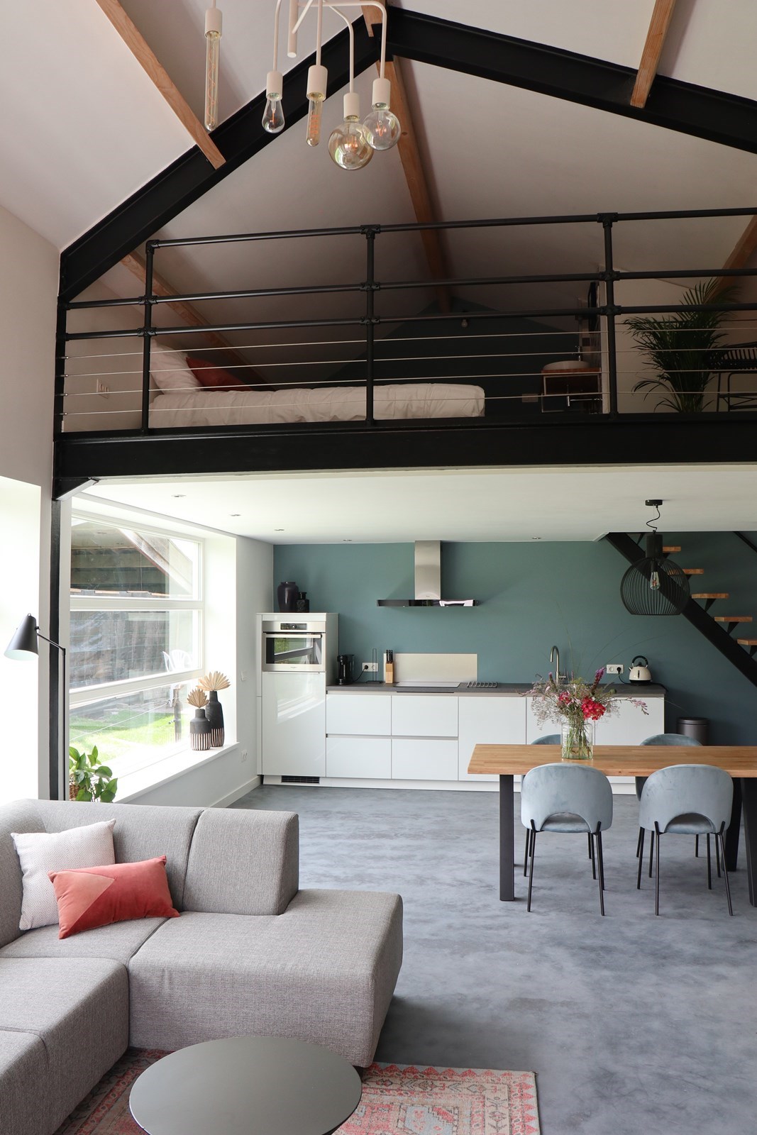 Modern 'kippenhok' De Krielkip