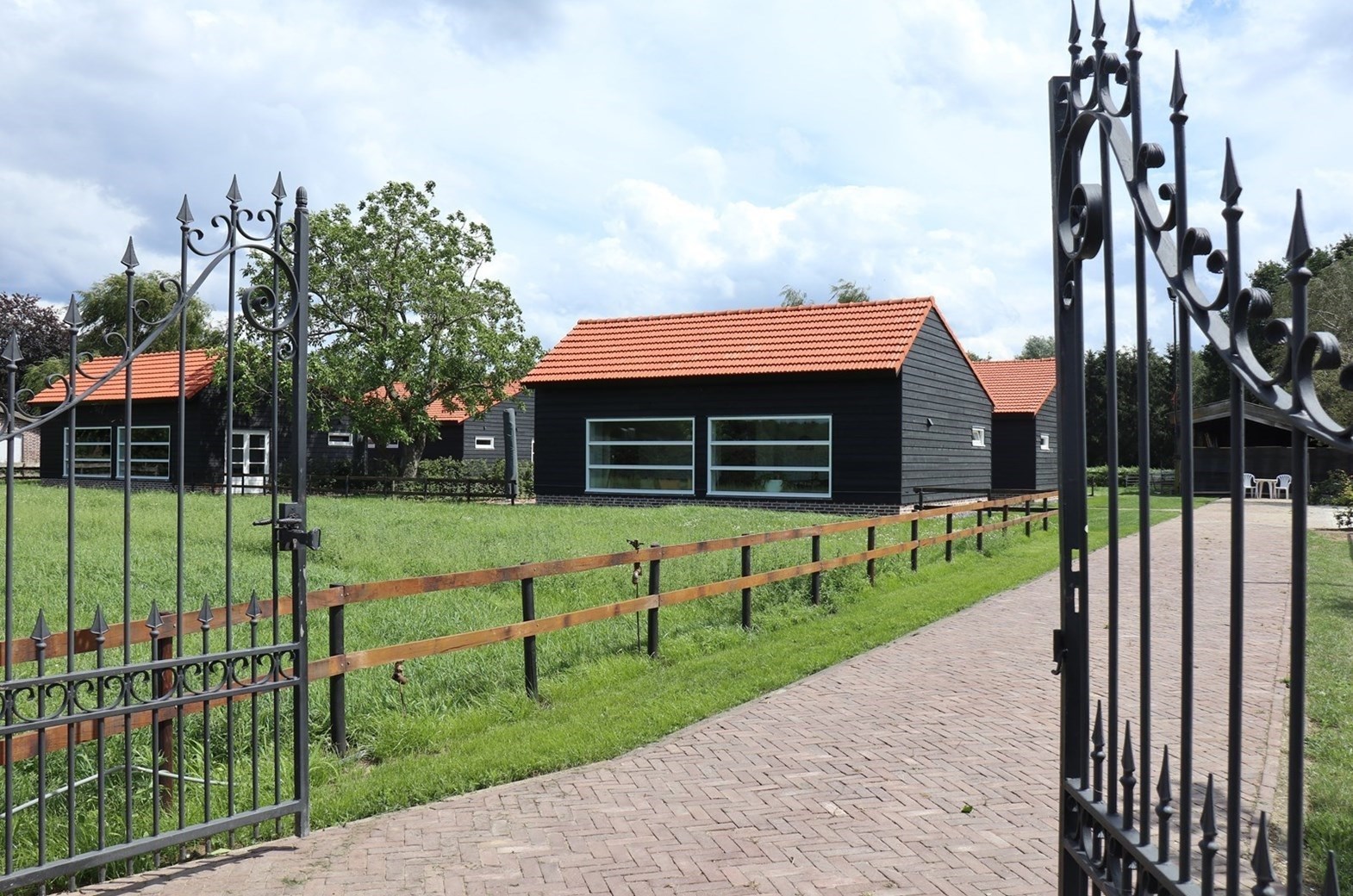 Modern 'kippenhok' De Scharrelkip
