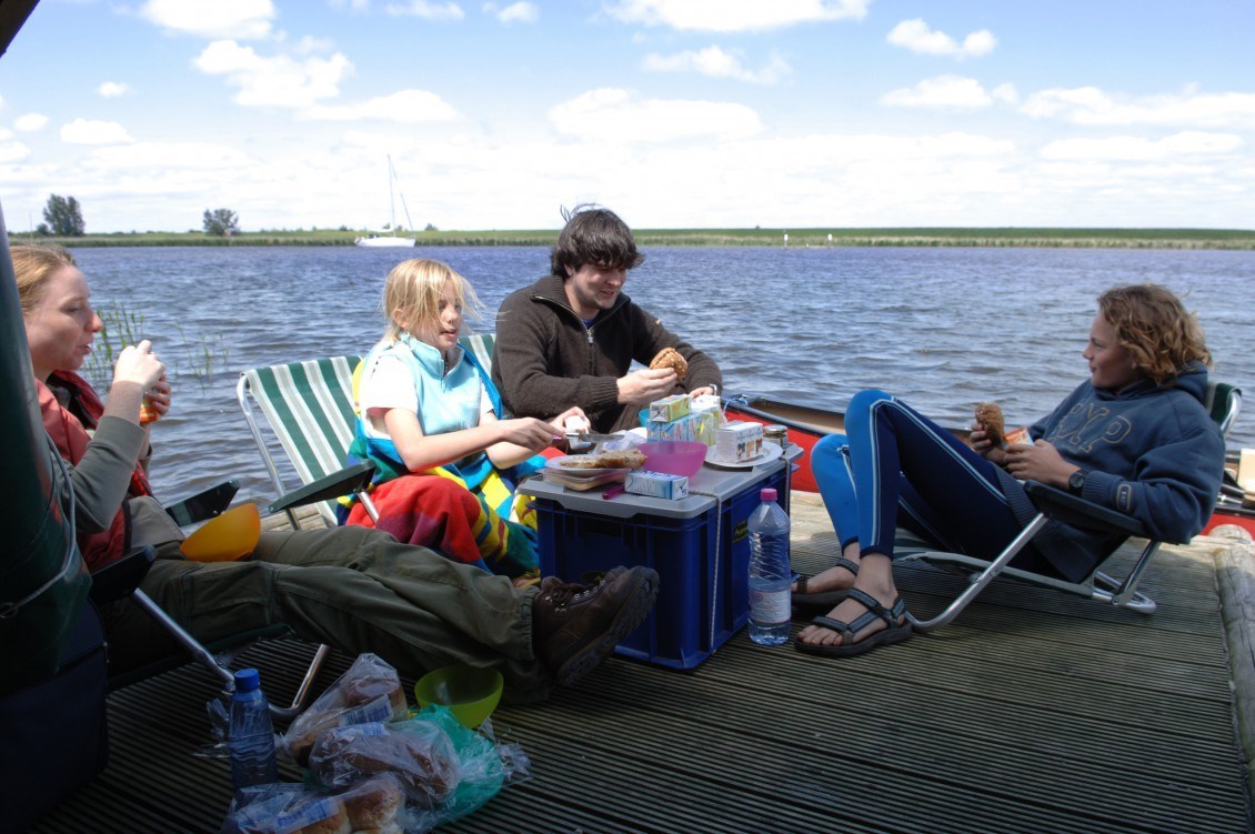 Kamperen op een Vlot