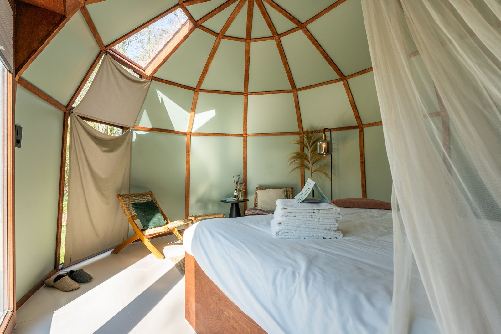 Unieke eco cabin (honden welkom)