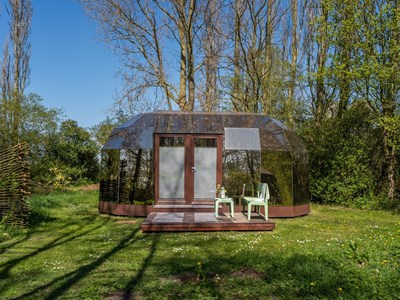 Slapen in een unieke Spiegelcabin Slapen in een unieke Spiegelcabin