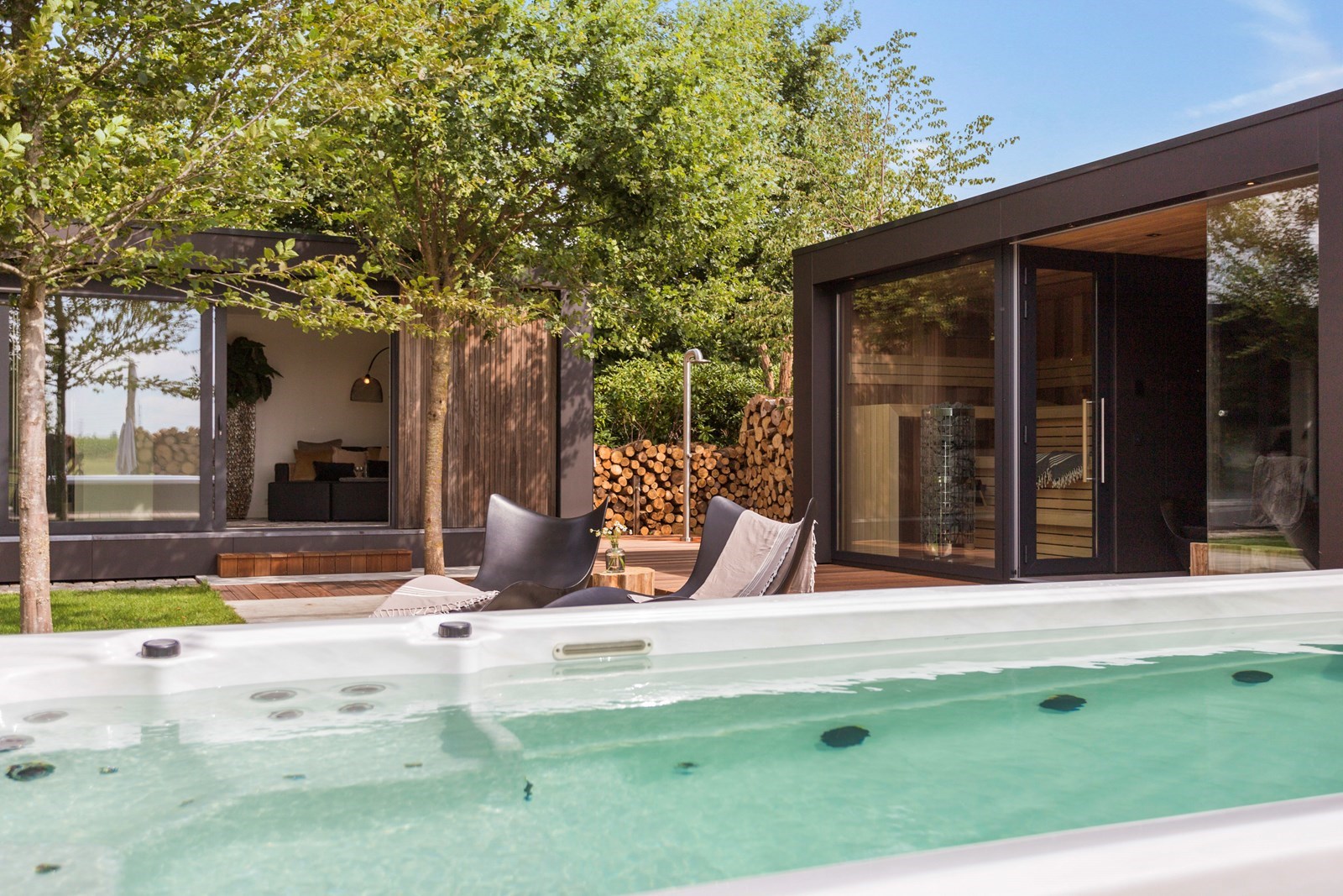 Wellness tussen de Brabantse weilanden met whirlpool en Finse sauna