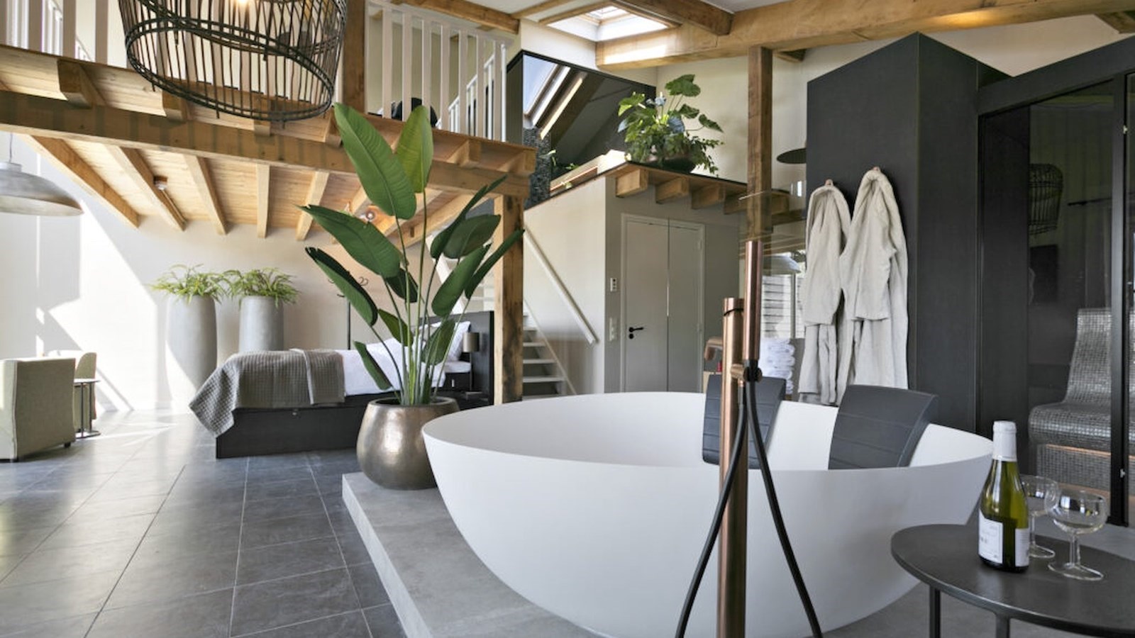 Sfeervolle Loft met je eigen wellness-tuin