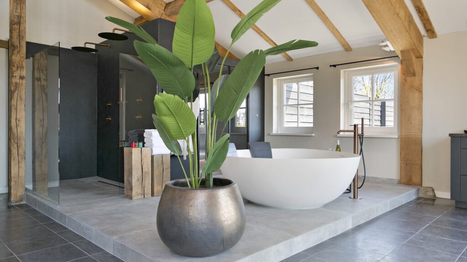 Sfeervolle Loft met je eigen wellness-tuin