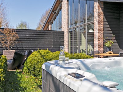 Sfeervolle Loft met je eigen wellness-tuin Sfeervolle Loft met je eigen wellness-tuin