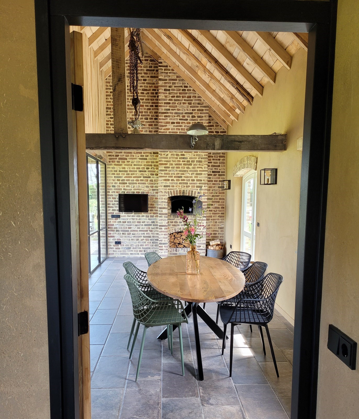 Authentiek Zuid-Limburgs vakantiehuis midden in het natuurgebied.