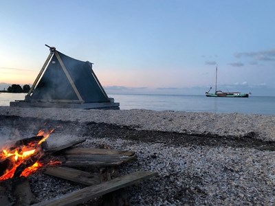 Omarm het nomadische leven op het water op jouw eigen Kampeervlot Omarm het nomadische leven op het water op jouw eigen Kampeervlot