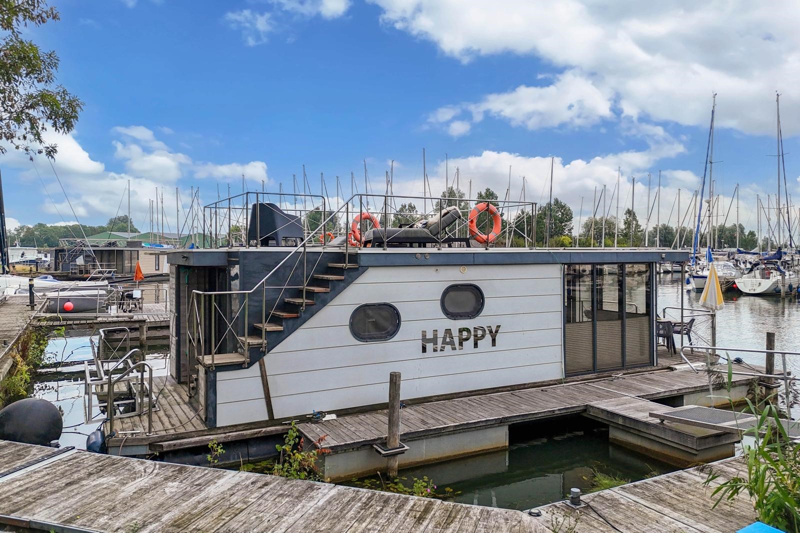 Houseboat op een heerlijke plek