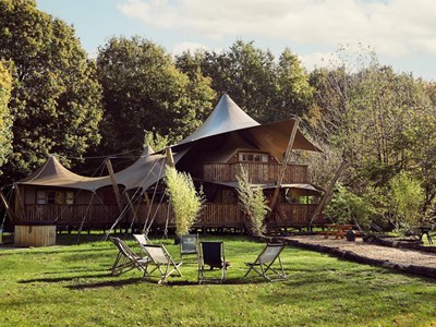 De meest bijzondere glamping accommodatie van Nederland met eigen hout gestookte hottub De meest bijzondere glamping accommodatie van Nederland met eigen hout gestookte hottub
