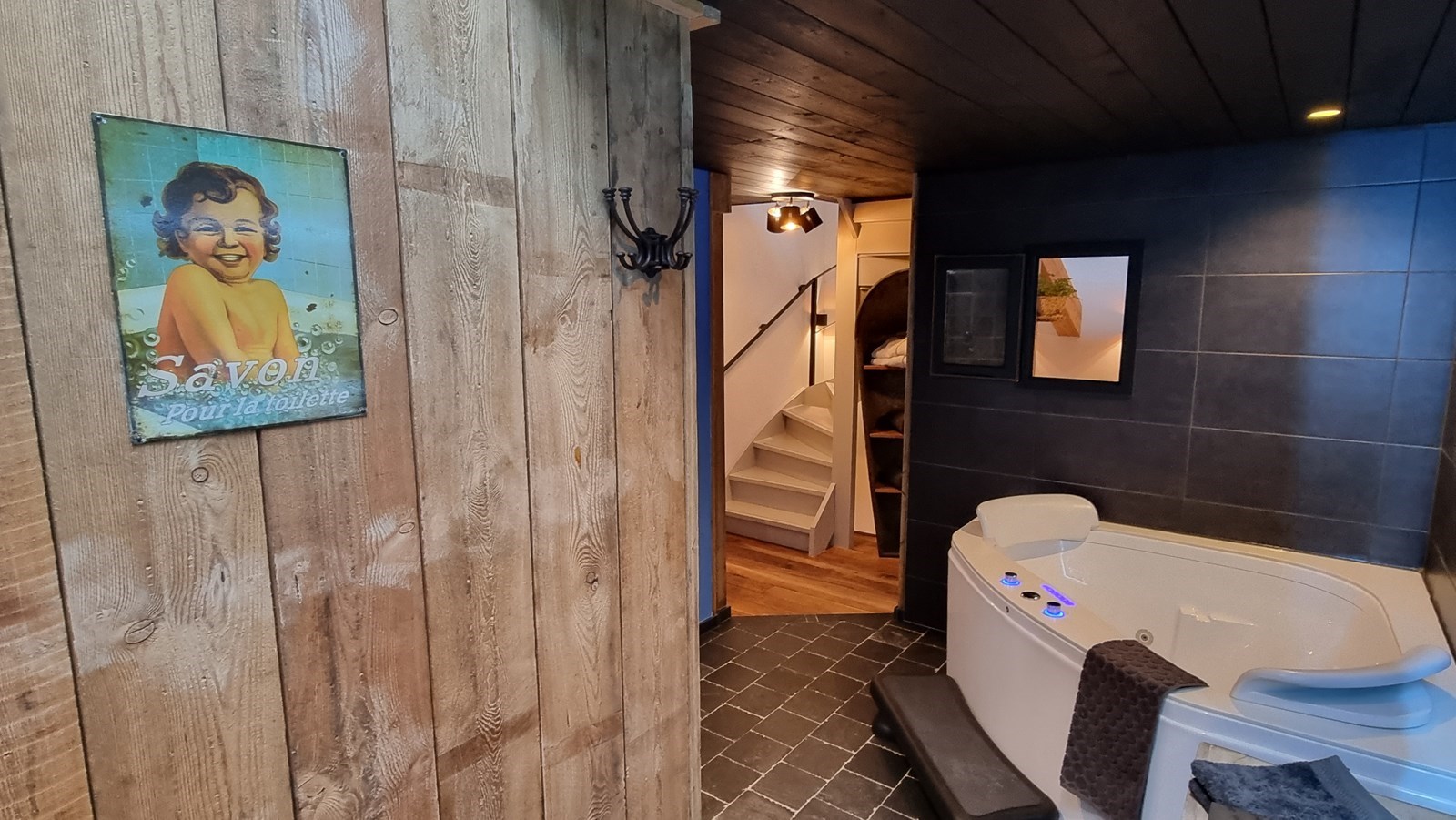 Romantisch wellnesshuisje in de voormalige schuur van de Hoeve