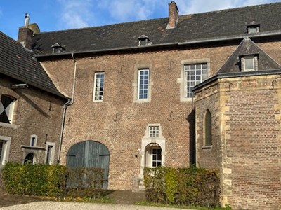 Grachten appartement in een Kasteel in Limburg Grachten appartement in een Kasteel in Limburg